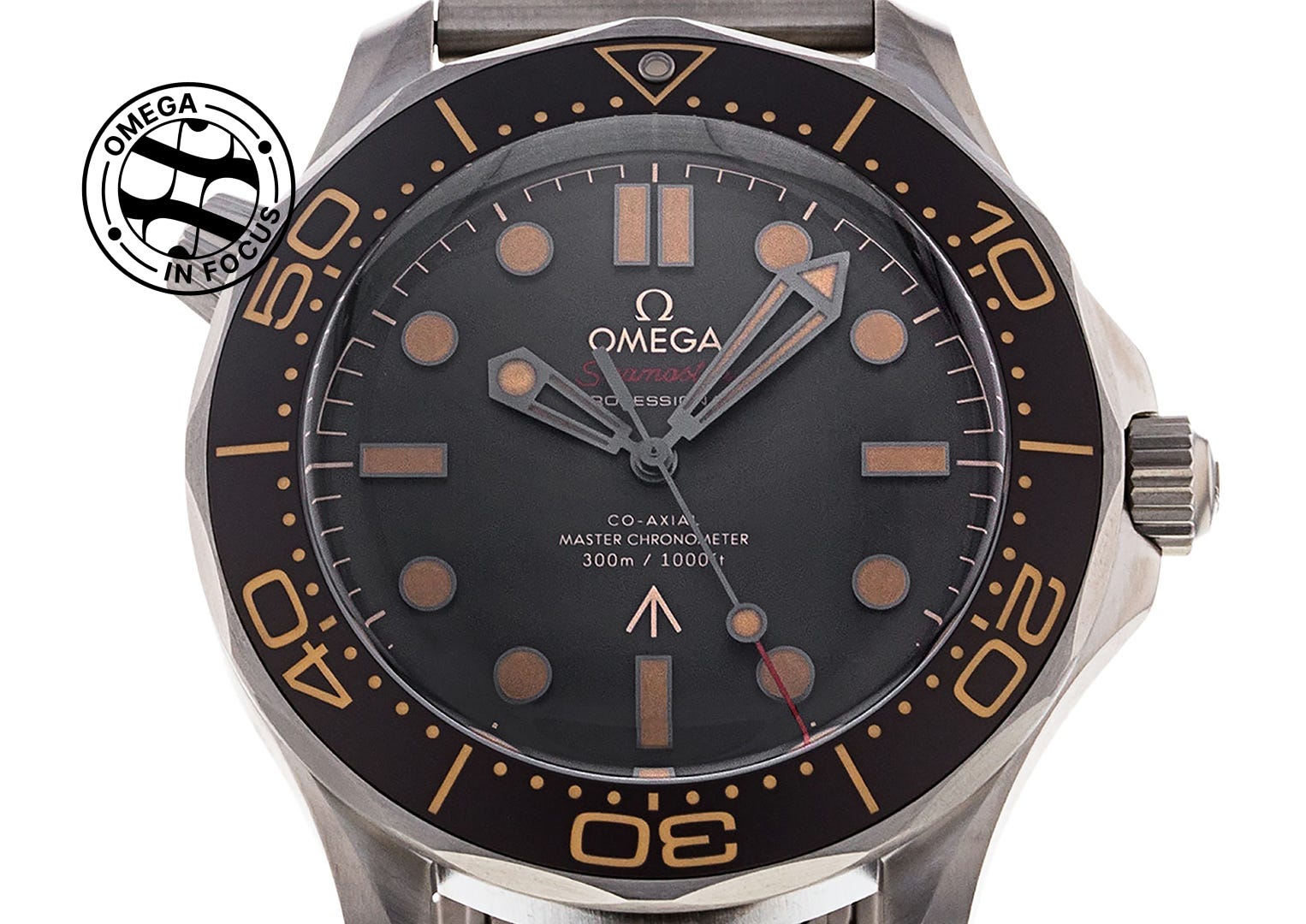 The newest 007 Omega Seamaster model appears in No Time To Die