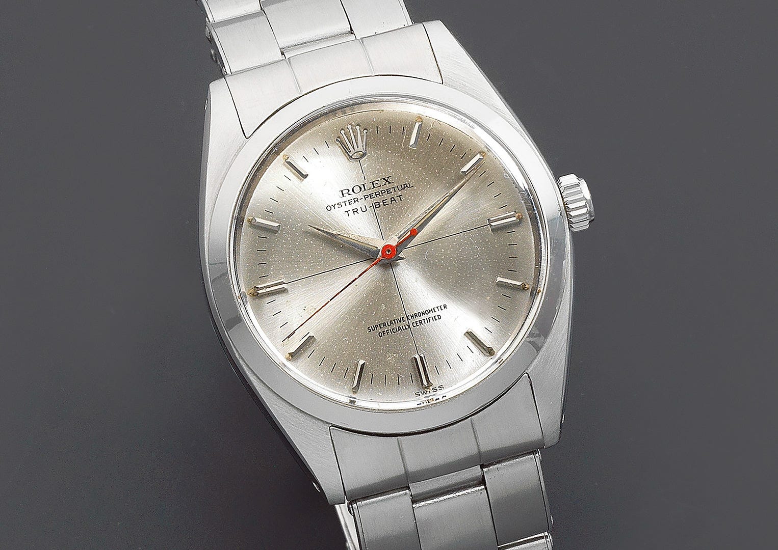 Ticks like a quartz but actually mechanical. Meet the Tru-Beat.  Image courtesy of Bonhams