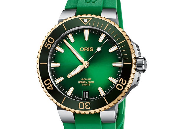 News: The Oris Aquis Goes Two-tone